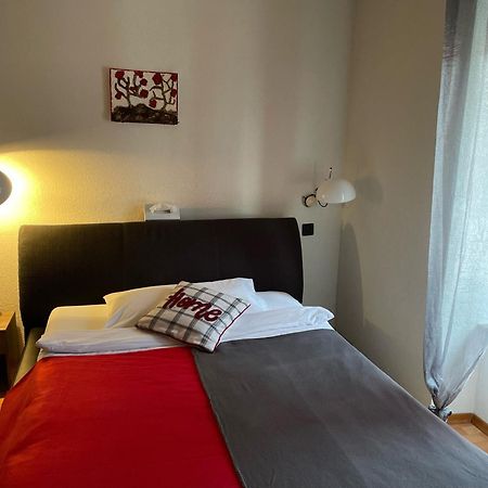 Hotel La Fontaine Saint-Imier 外观 照片