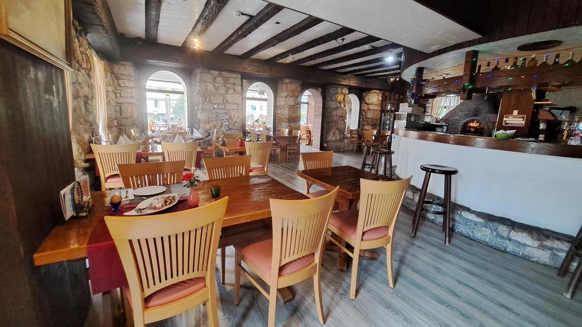 Hotel La Fontaine Saint-Imier 外观 照片