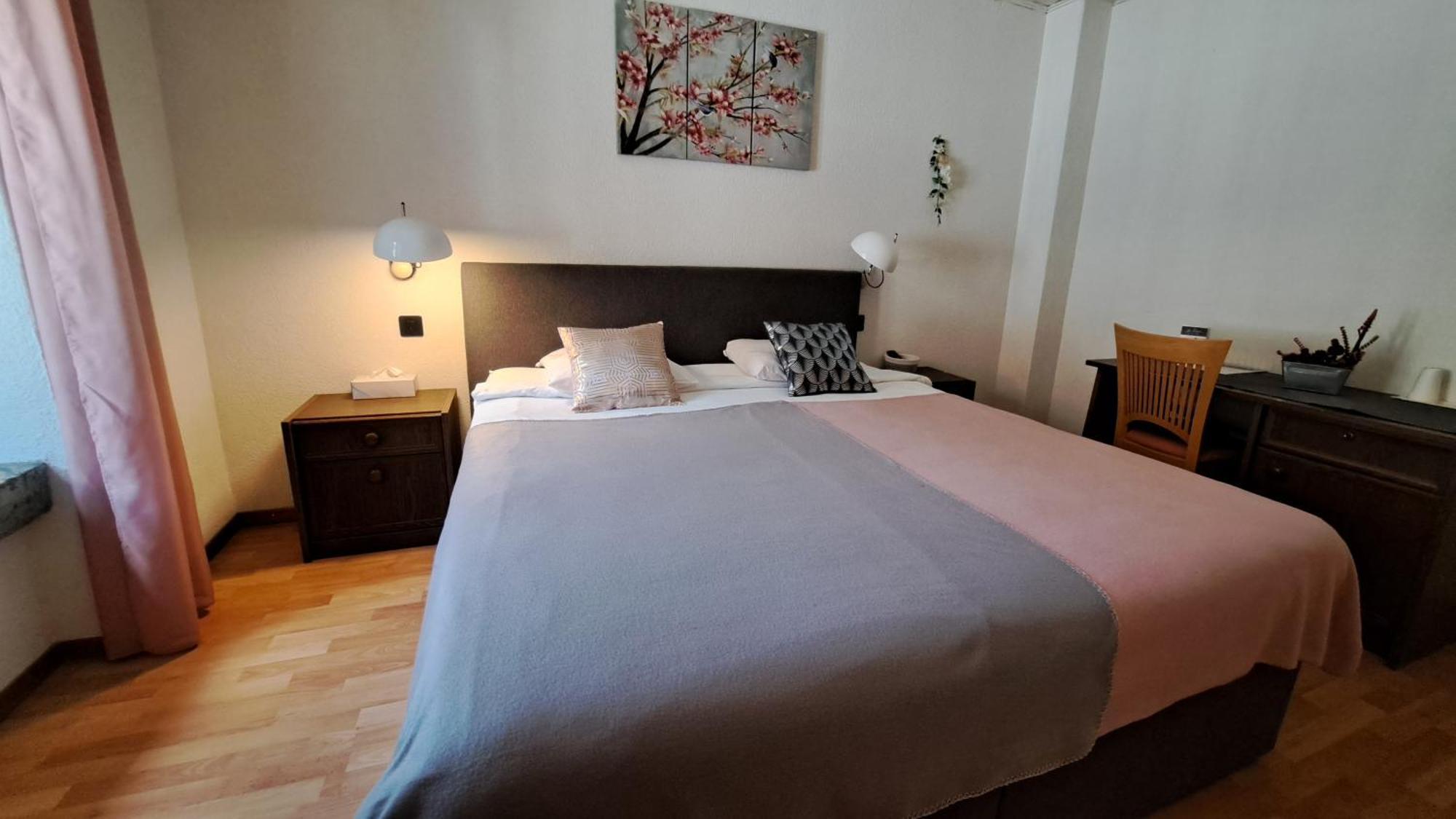 Hotel La Fontaine Saint-Imier 外观 照片