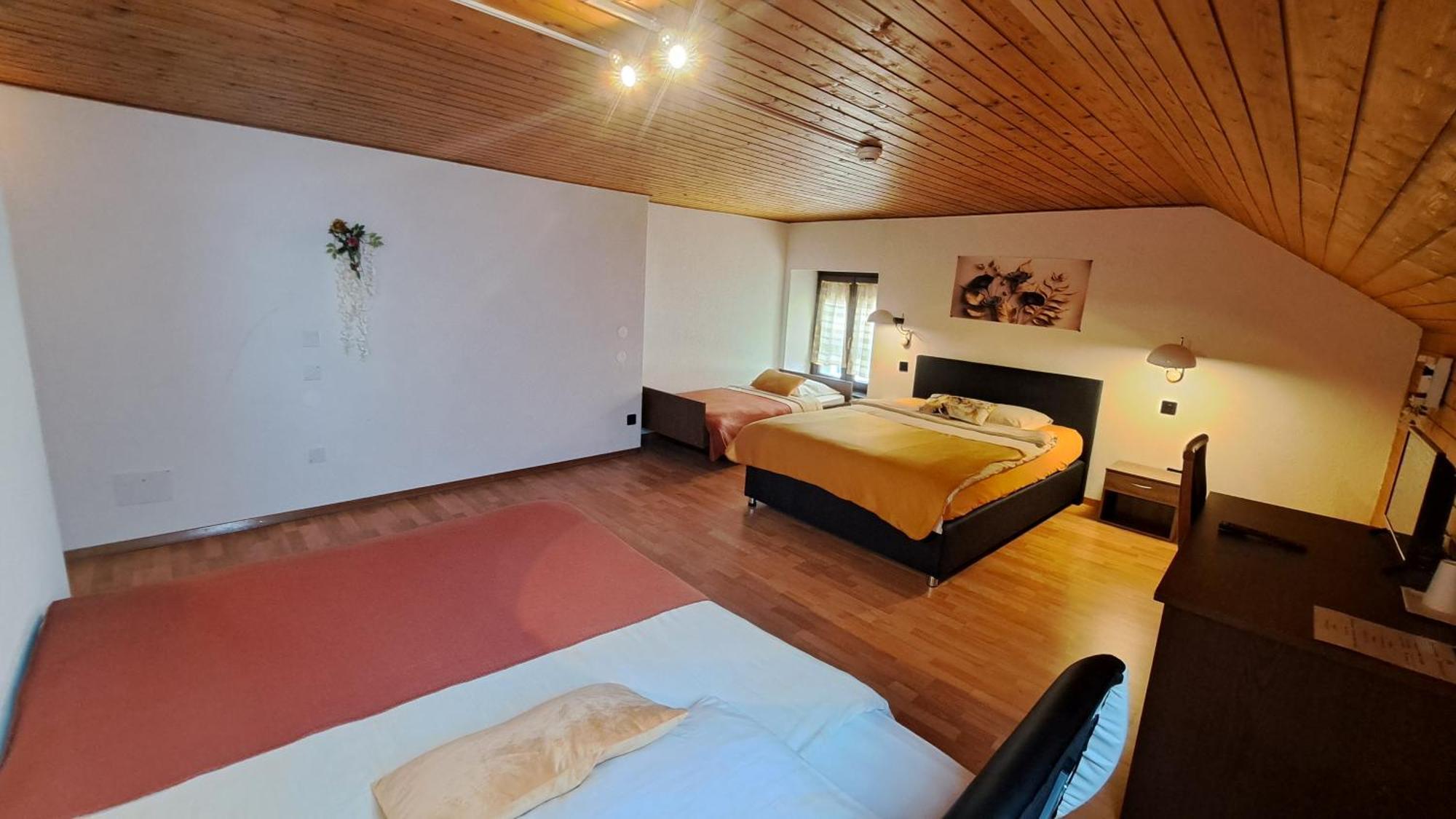 Hotel La Fontaine Saint-Imier 外观 照片