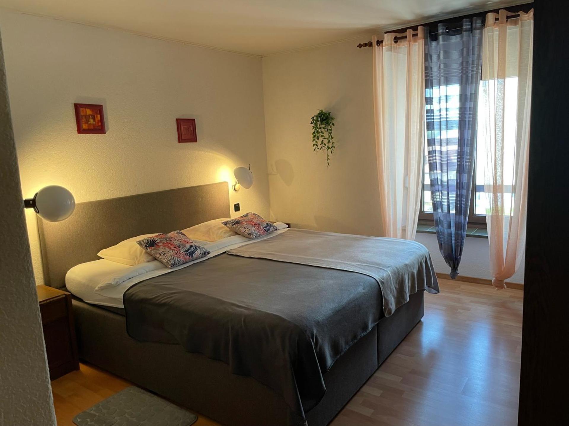 Hotel La Fontaine Saint-Imier 外观 照片