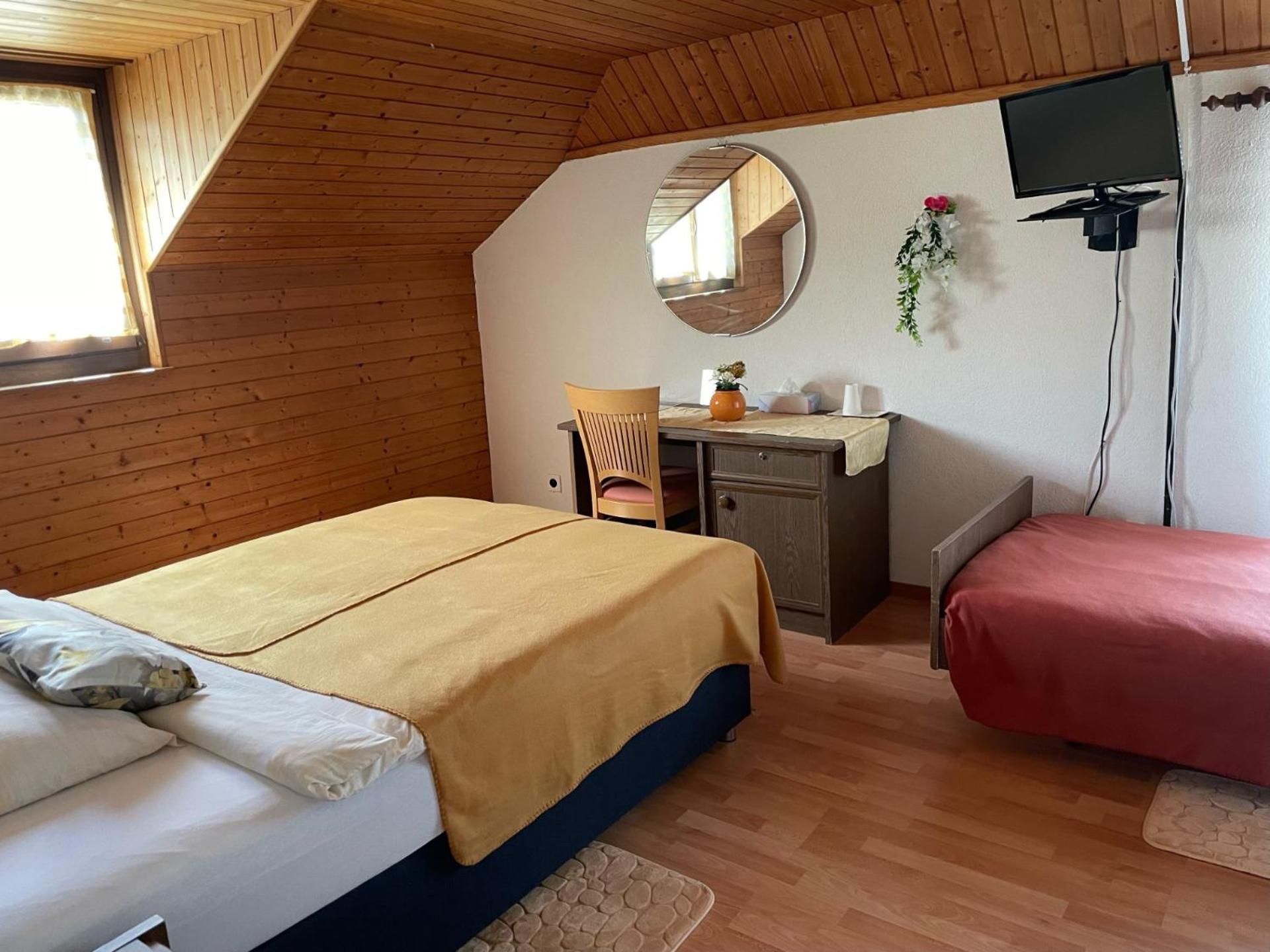 Hotel La Fontaine Saint-Imier 外观 照片