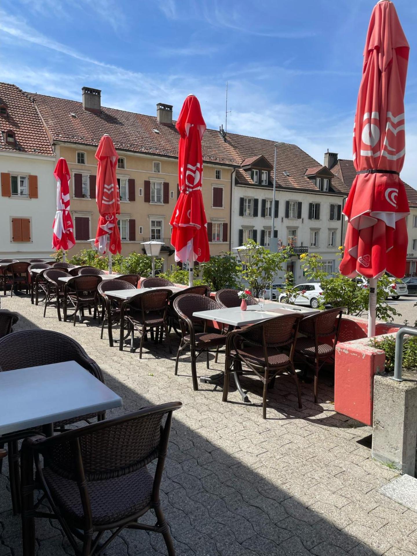 Hotel La Fontaine Saint-Imier 外观 照片